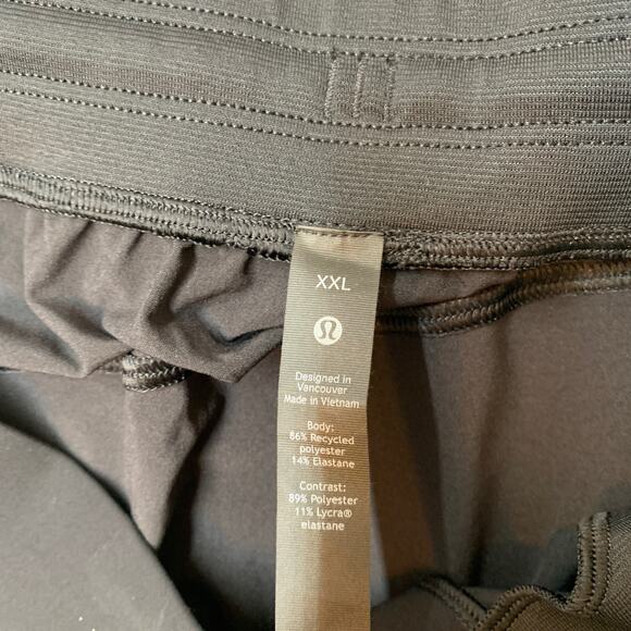 Lululemon T.H.E. Short Linerless 9" Men XXL Black Los Angeles Clippers Gym Run - Picture 10 of 14